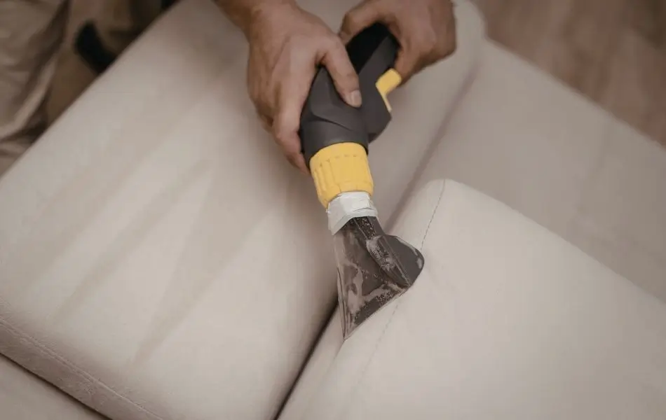 Iznajmljivanje mašina za dubinsko pranje Novi Sad ADRIA tepih servis